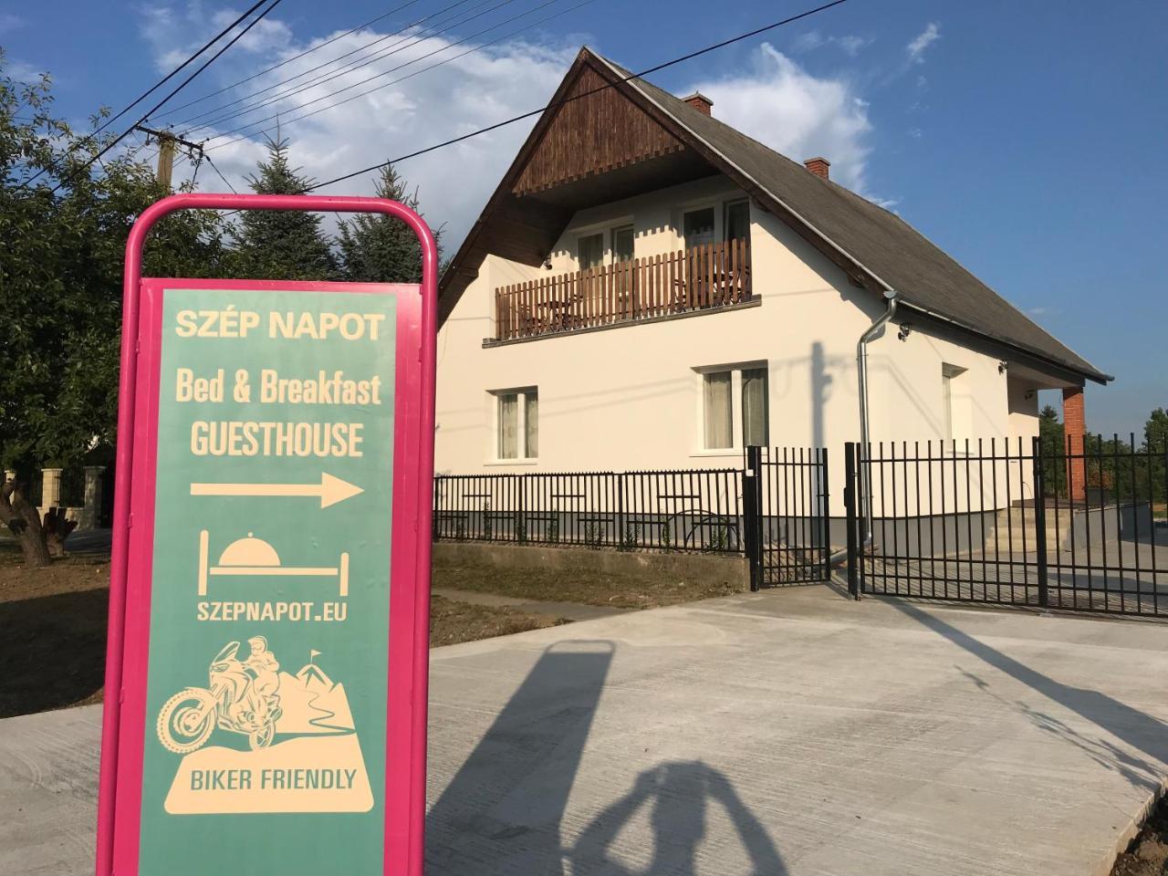 Szep Napot Vendeghaz Hotel Tordas Exterior photo